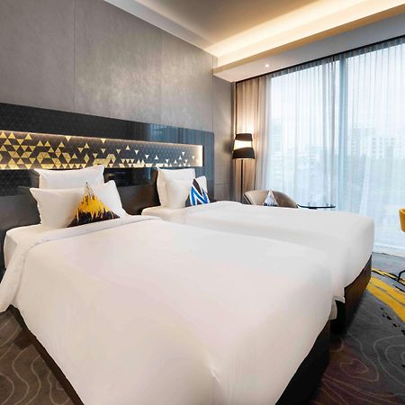 Novotel Singapore On Stevens Exterior photo